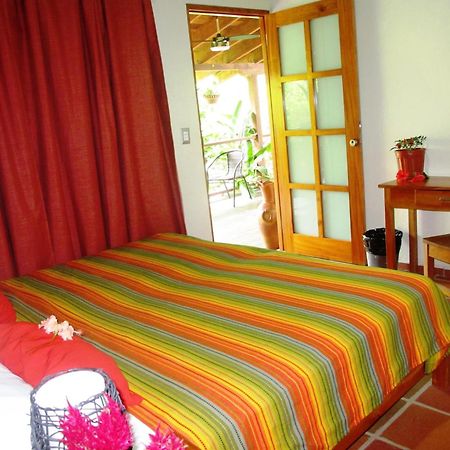 Hotel Iguanito Santa Catalina Bagian luar foto